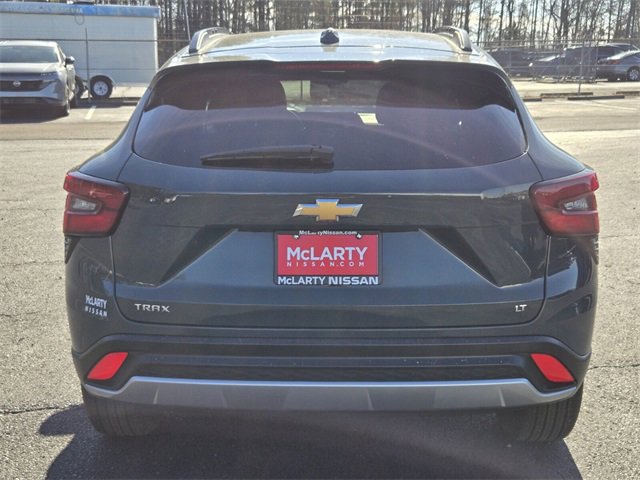 Used 2025 Chevrolet Trax LT image 9