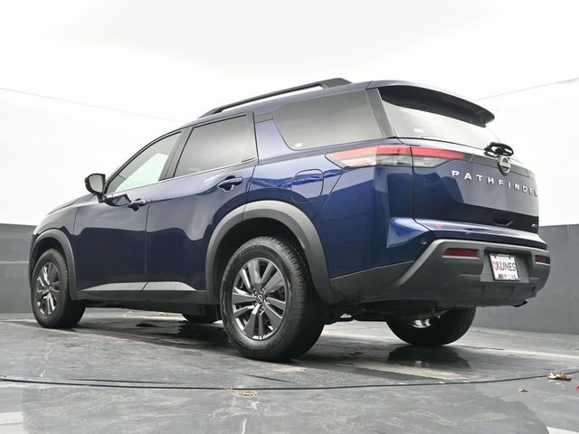 Used 2025 Nissan Pathfinder SV image 47