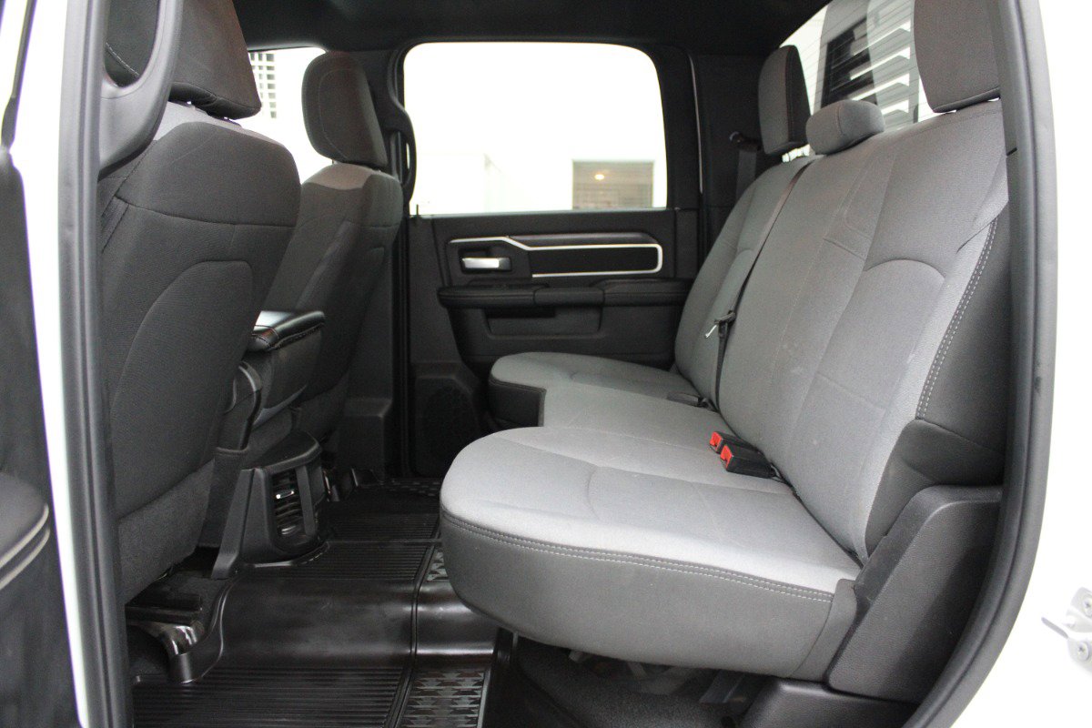 Used 2024 RAM 3500 SLT w/ Quick Order Package 2YG SLT AWD/4WD image 8
