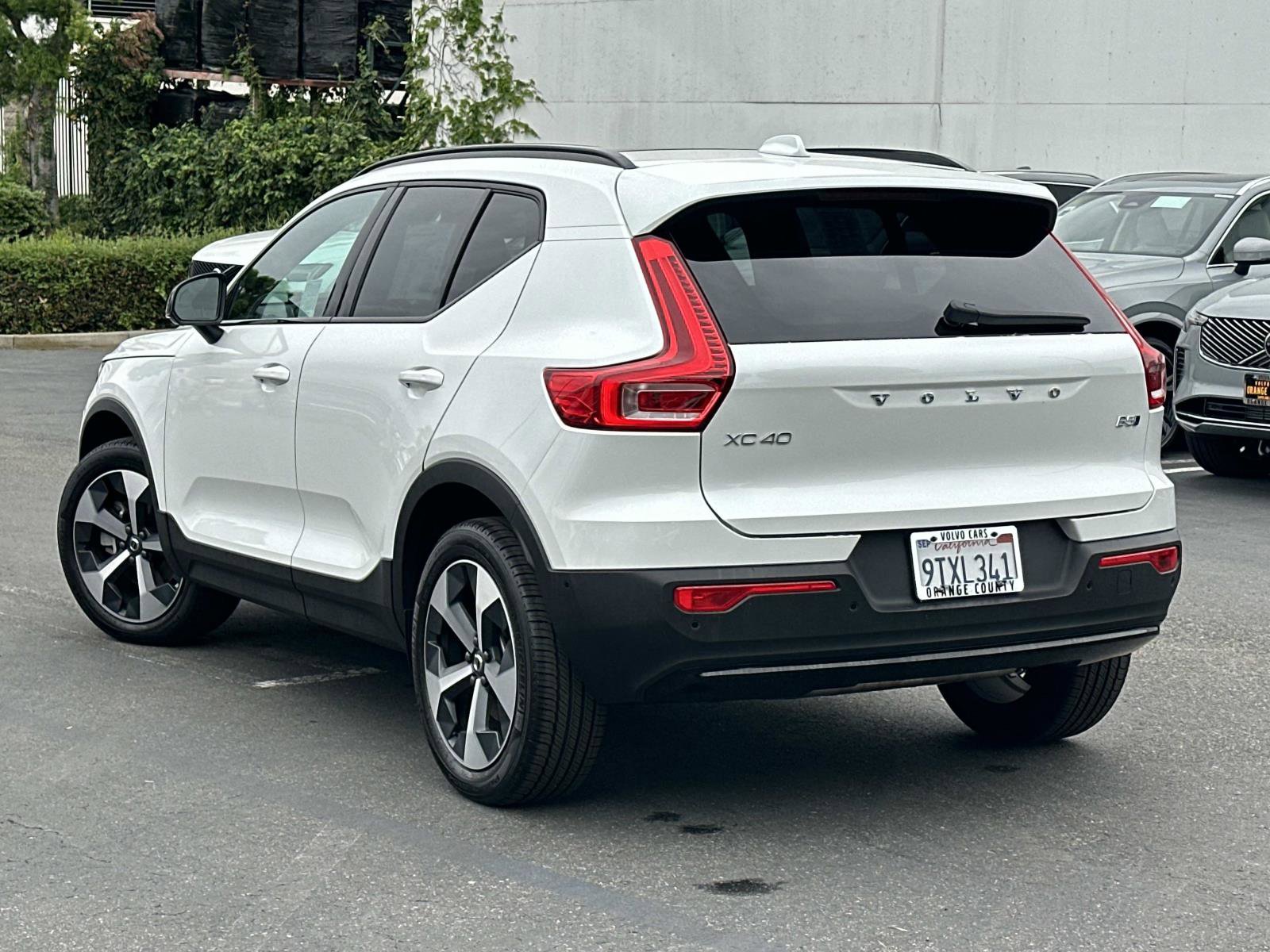 Certified 2026 Volvo XC40 B5 Plus w/ Protection Package Premier image 6
