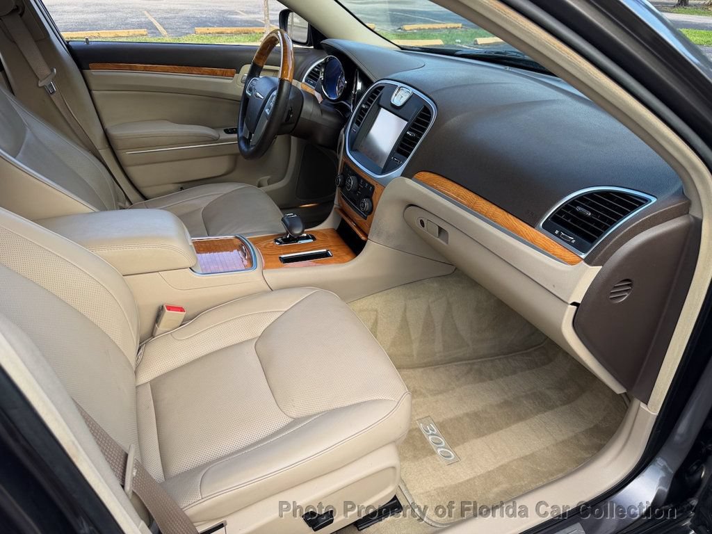 Used 2013 Chrysler 300 C RWD image 39