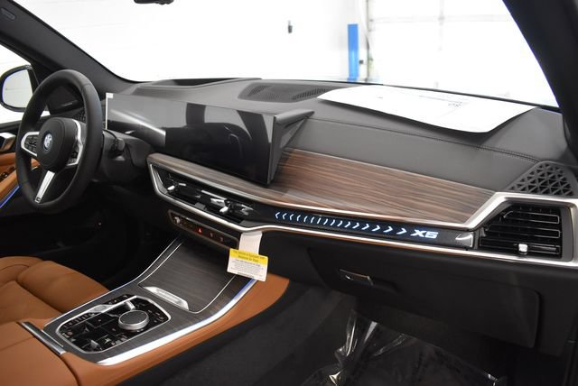 New 2026 BMW X5 xDrive50e w/ M Sport Package AWD/4WD image 18