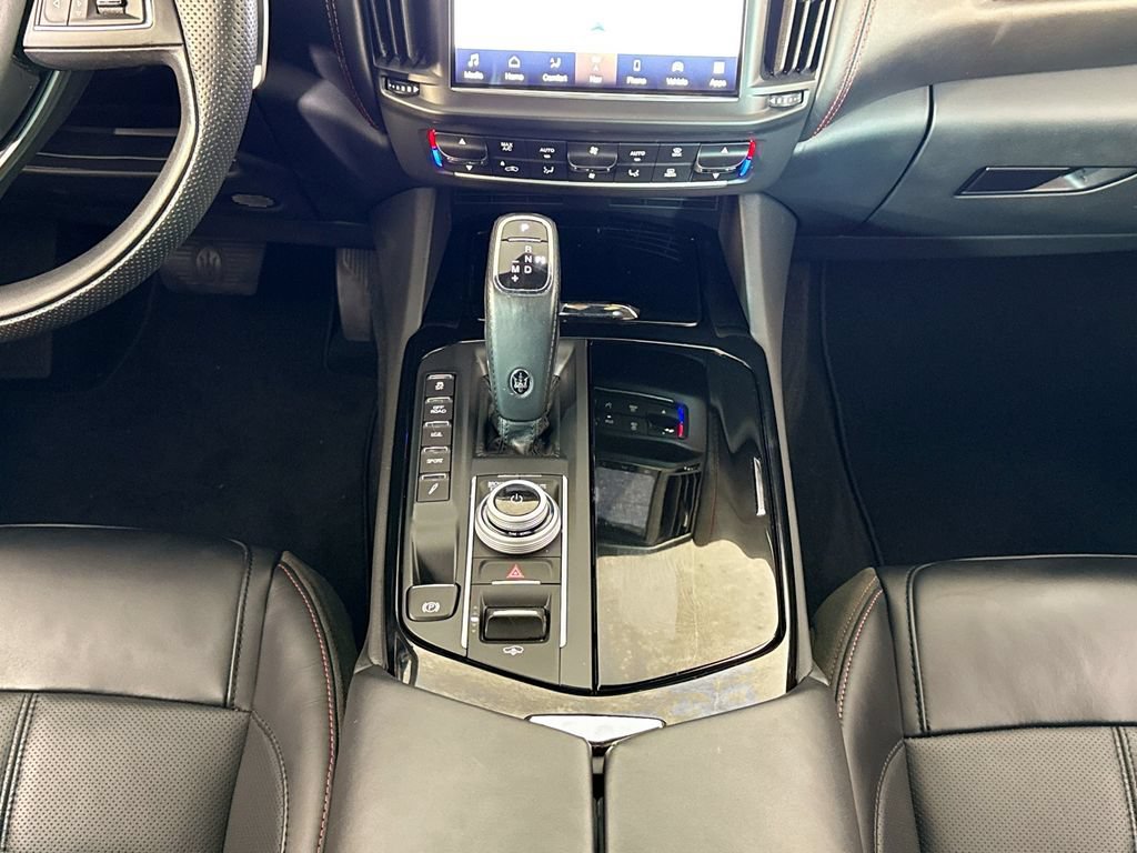 Used 2024 Maserati Levante GT Ultima AWD/4WD image 14