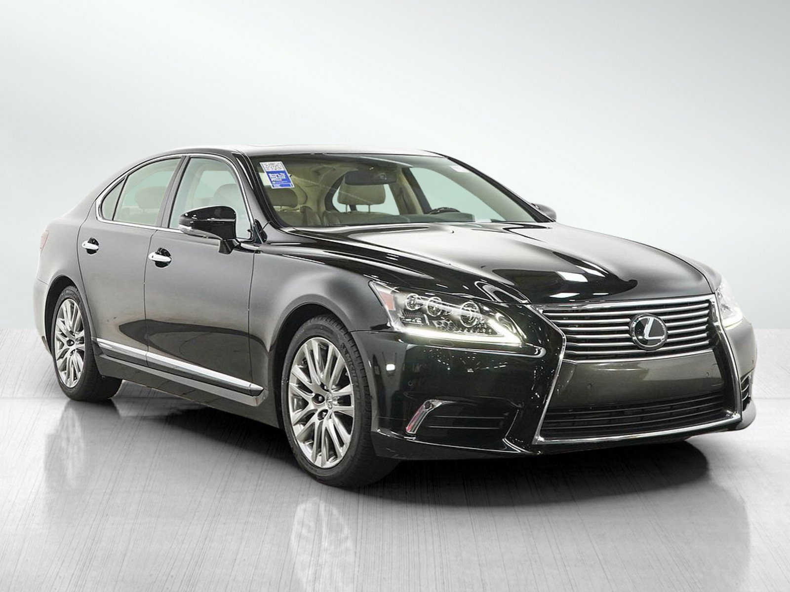 Used 2015 Lexus LS 460 w/ Comfort Package RWD image 7
