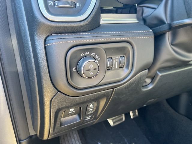 New 2026 RAM 1500 Tungsten w/ Trailer Tow Group image 18