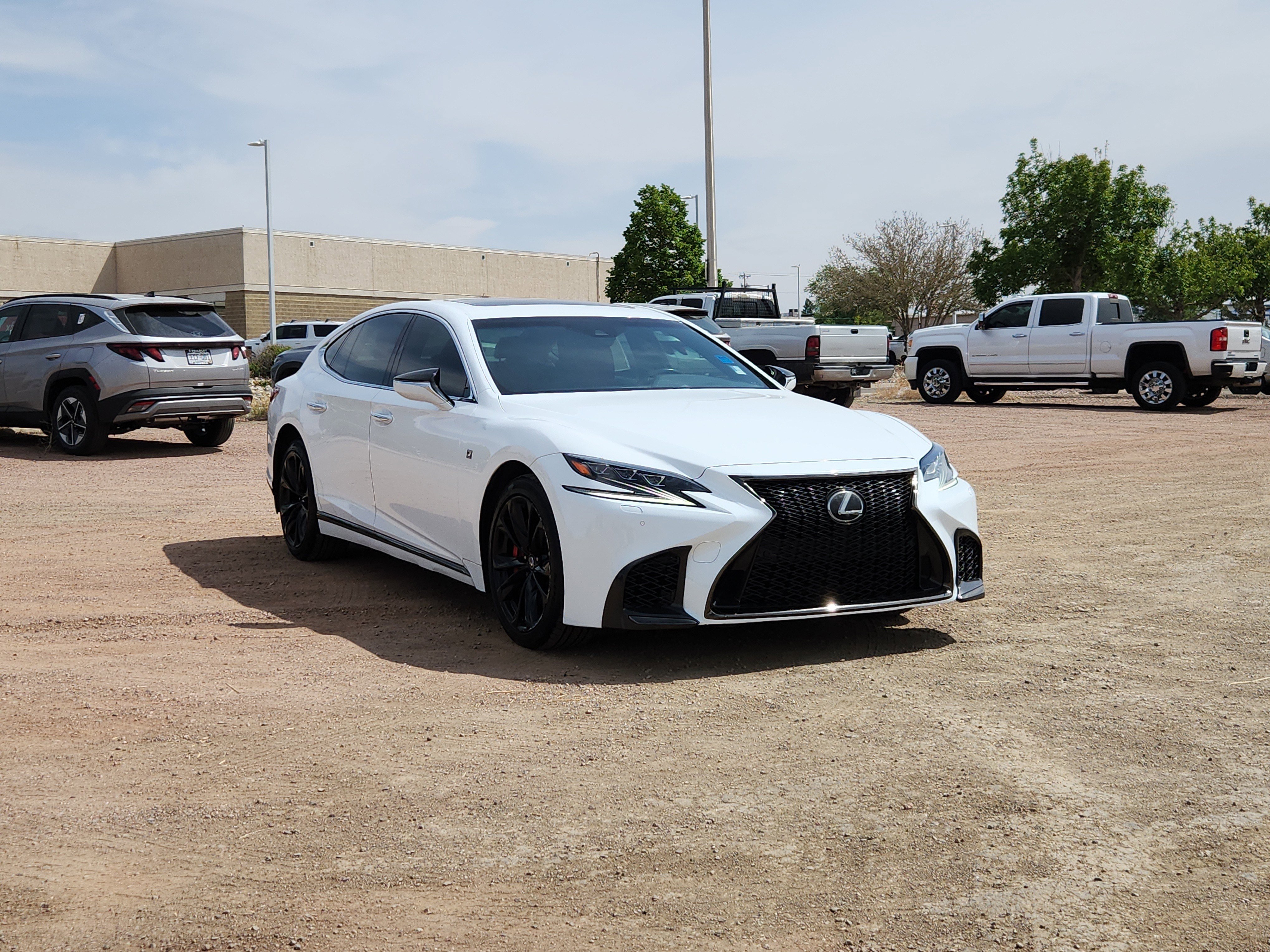 Used 2018 Lexus LS 500 F Sport w/ Accessory Package (Z2) AWD/4WD image 4