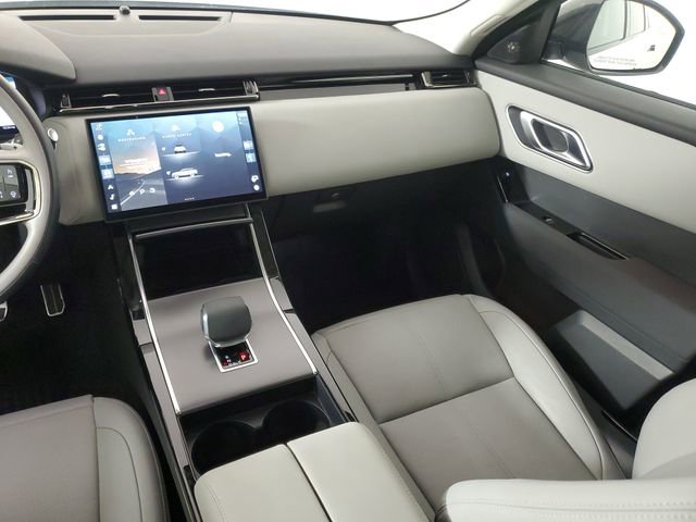 Used 2025 Land Rover Range Rover Velar Dynamic SE image 17