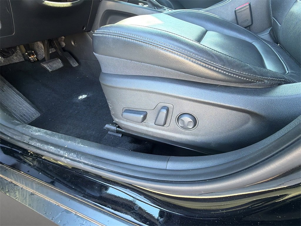 Used 2023 Hyundai Kona Limited image 5