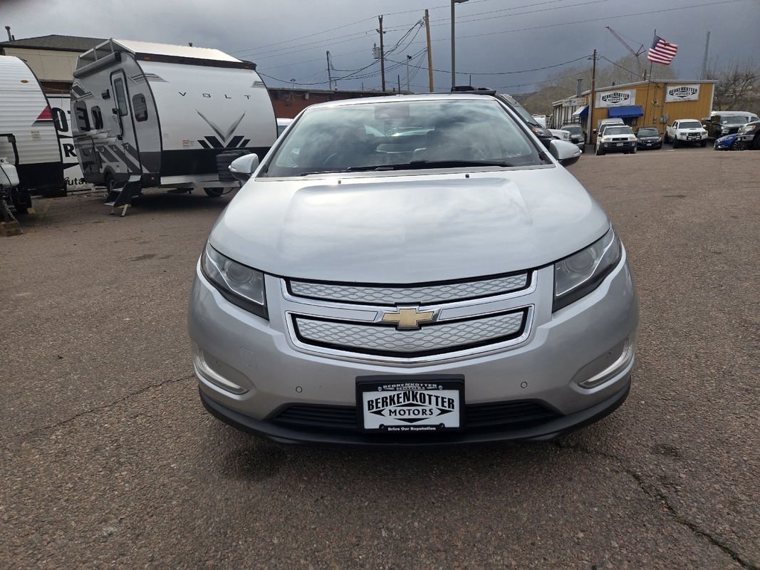Used 2015 Chevrolet Volt Premium w/ Premium Trim Package image 2
