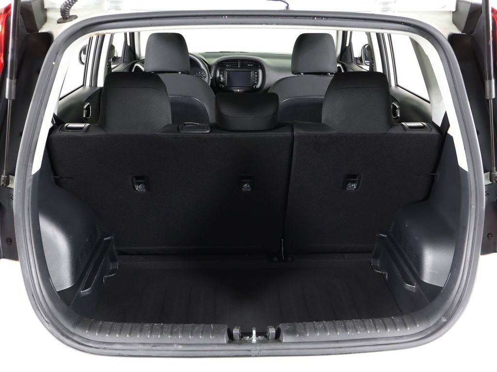 Used 2021 Kia Soul LX FWD image 16