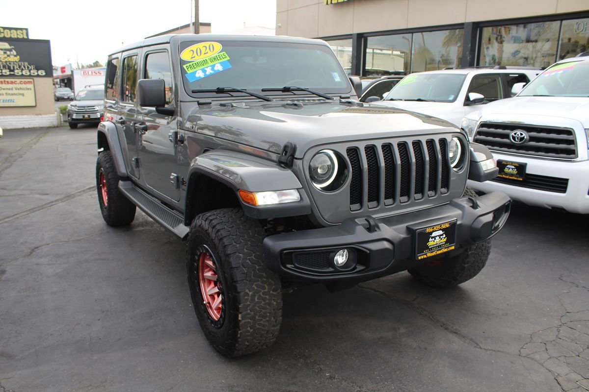 Used 2020 Jeep Wrangler Unlimited Sahara image 8