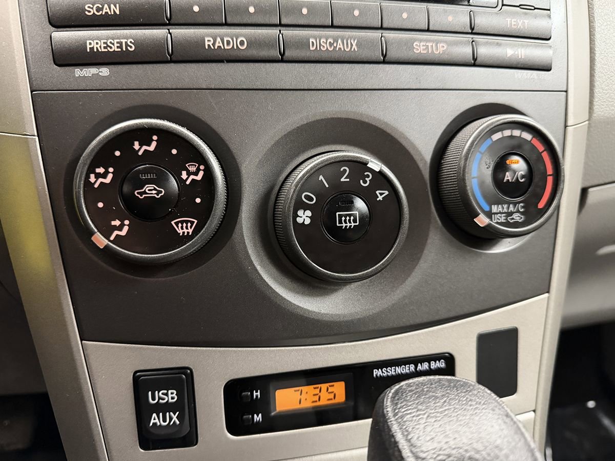 Used 2011 Toyota Corolla LE FWD image 14