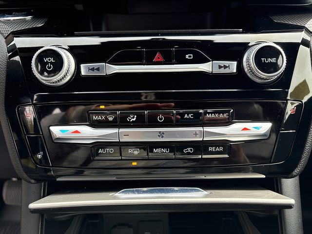 Used 2022 Ford Explorer ST-Line AWD/4WD image 29