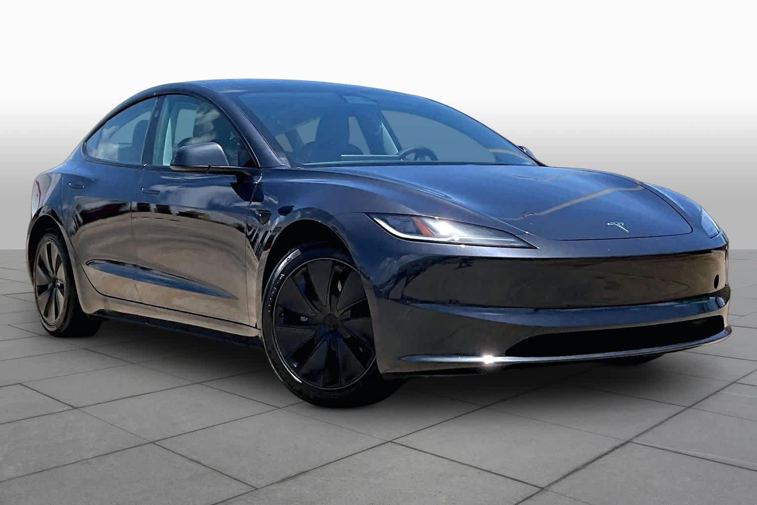 Used 2024 Tesla Model 3 Standard Range RWD image 2