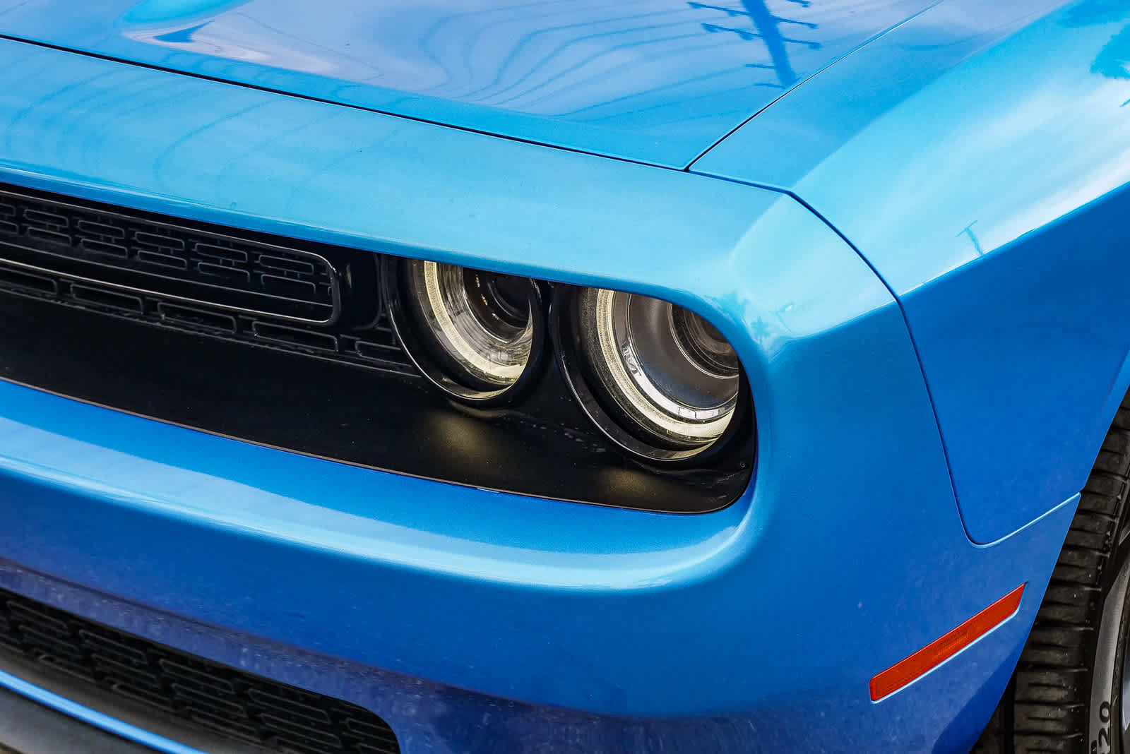 Used 2023 Dodge Challenger SXT w/ Blacktop Package RWD image 10