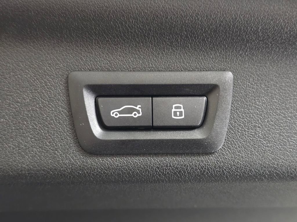 Used 2025 BMW X1 xDrive28i w/ Technology Package image 10