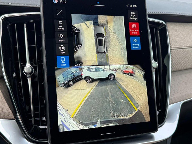 New 2026 Volvo XC90 T8 Ultra w/ Protection Package image 15