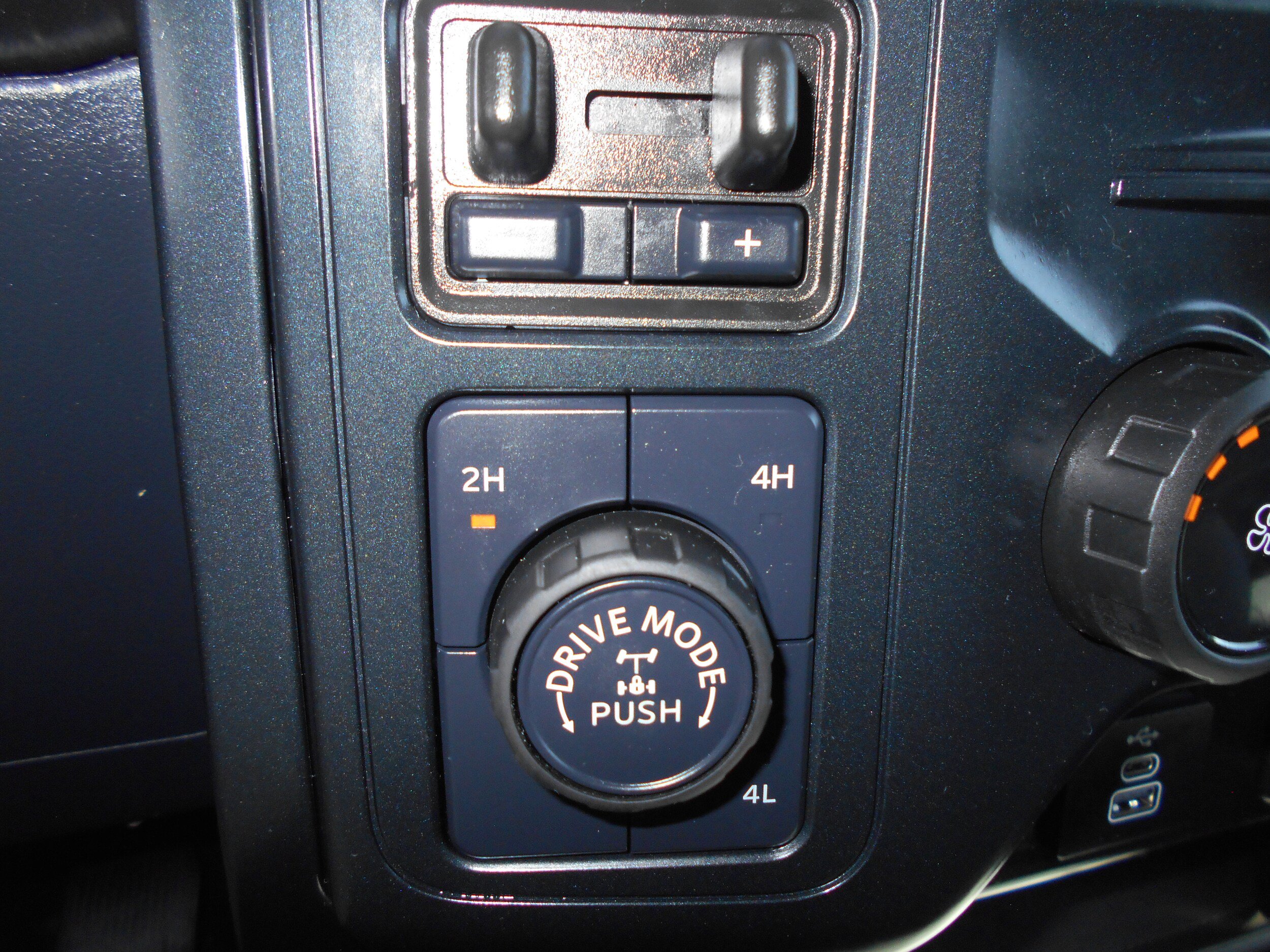 Used 2025 Ford F150 XL AWD/4WD image 14