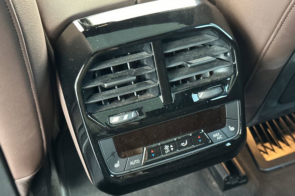 Used 2024 BMW iX xDrive50 w/ Premium Package image 13