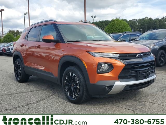 Used 2022 Chevrolet TrailBlazer LT w/ Sun and Liftgate Package
