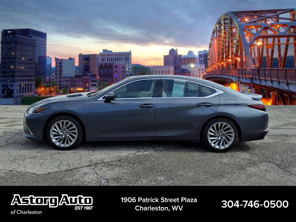 Used 2022 Lexus ES 350 Ultra Luxury w/ Accessory Package 2 FWD image 6