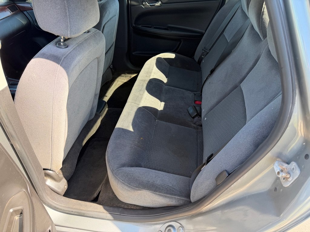 Used 2007 Chevrolet Impala LS FWD image 12