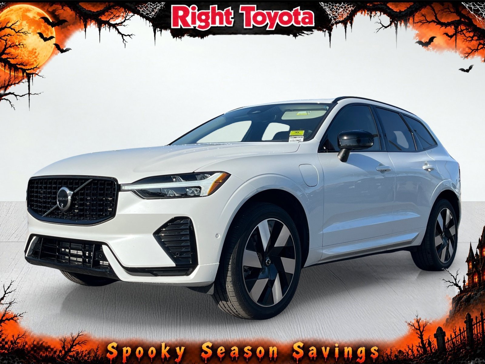 Used 2025 Volvo XC60 T8 Plus AWD/4WD image 1