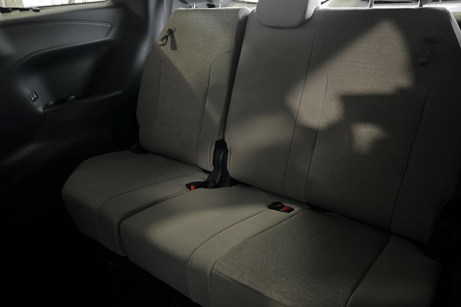 New 2026 Toyota Sienna LE FWD image 17