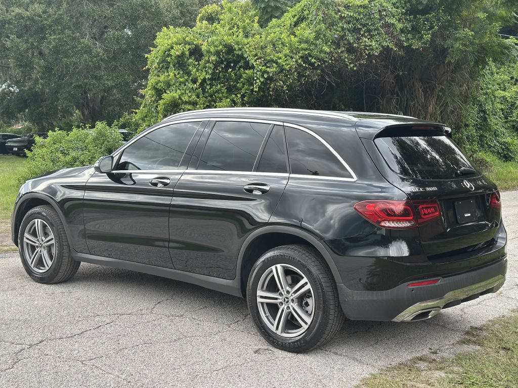 Used 2021 Mercedes-Benz GLC 300 image 10
