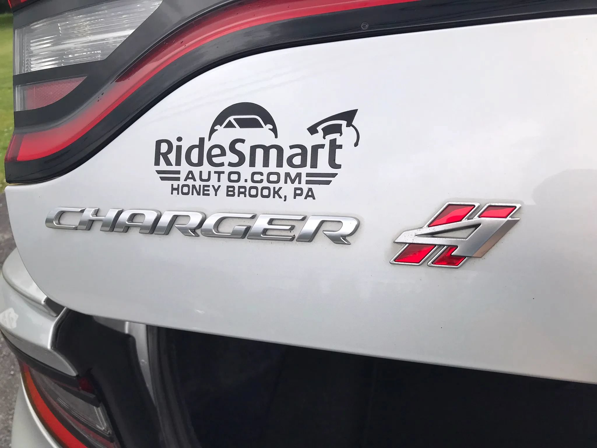 Used 2019 Dodge Charger SXT AWD/4WD image 41