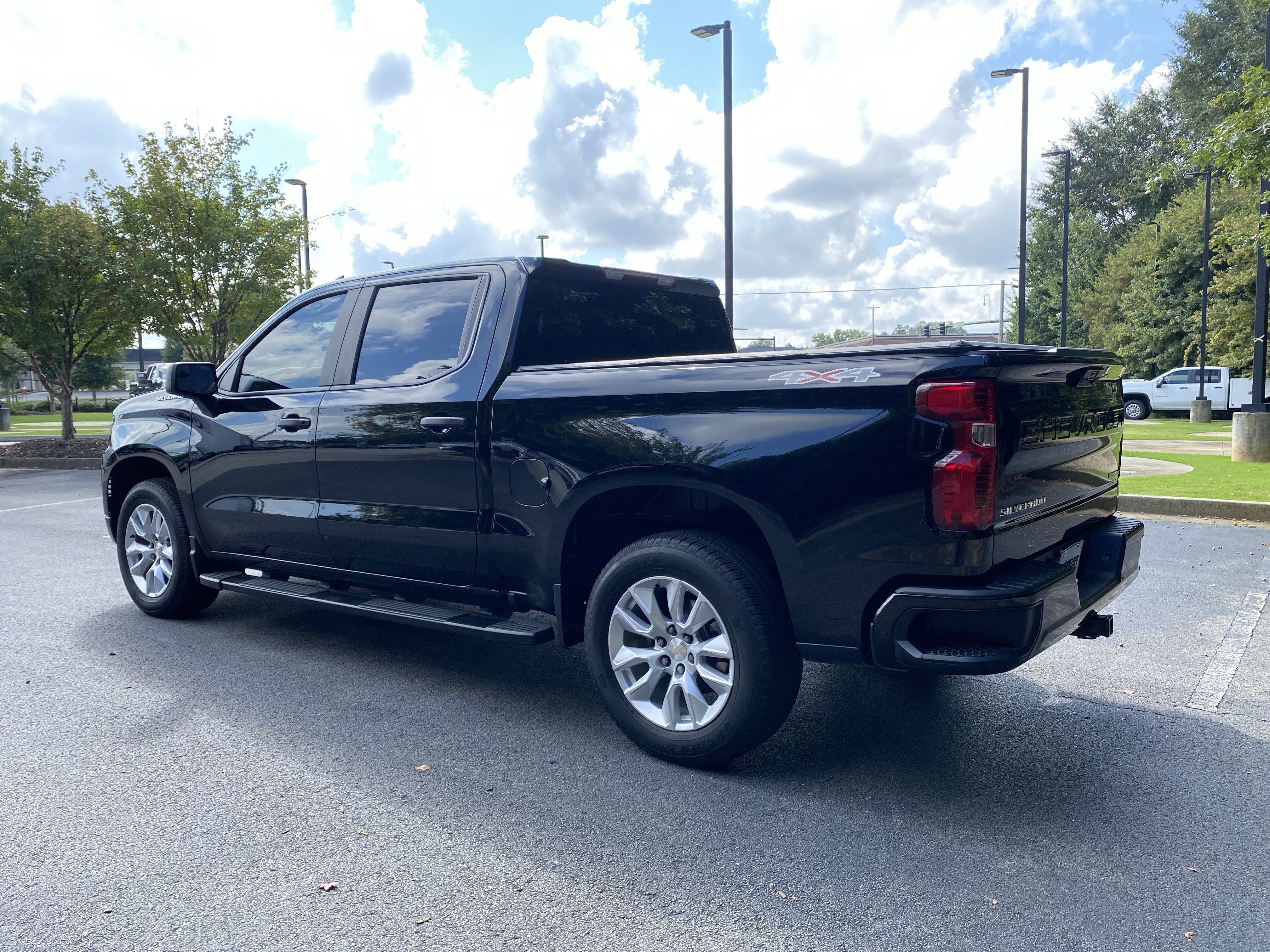 Used 2022 Chevrolet Silverado 1500 Custom AWD/4WD image 7