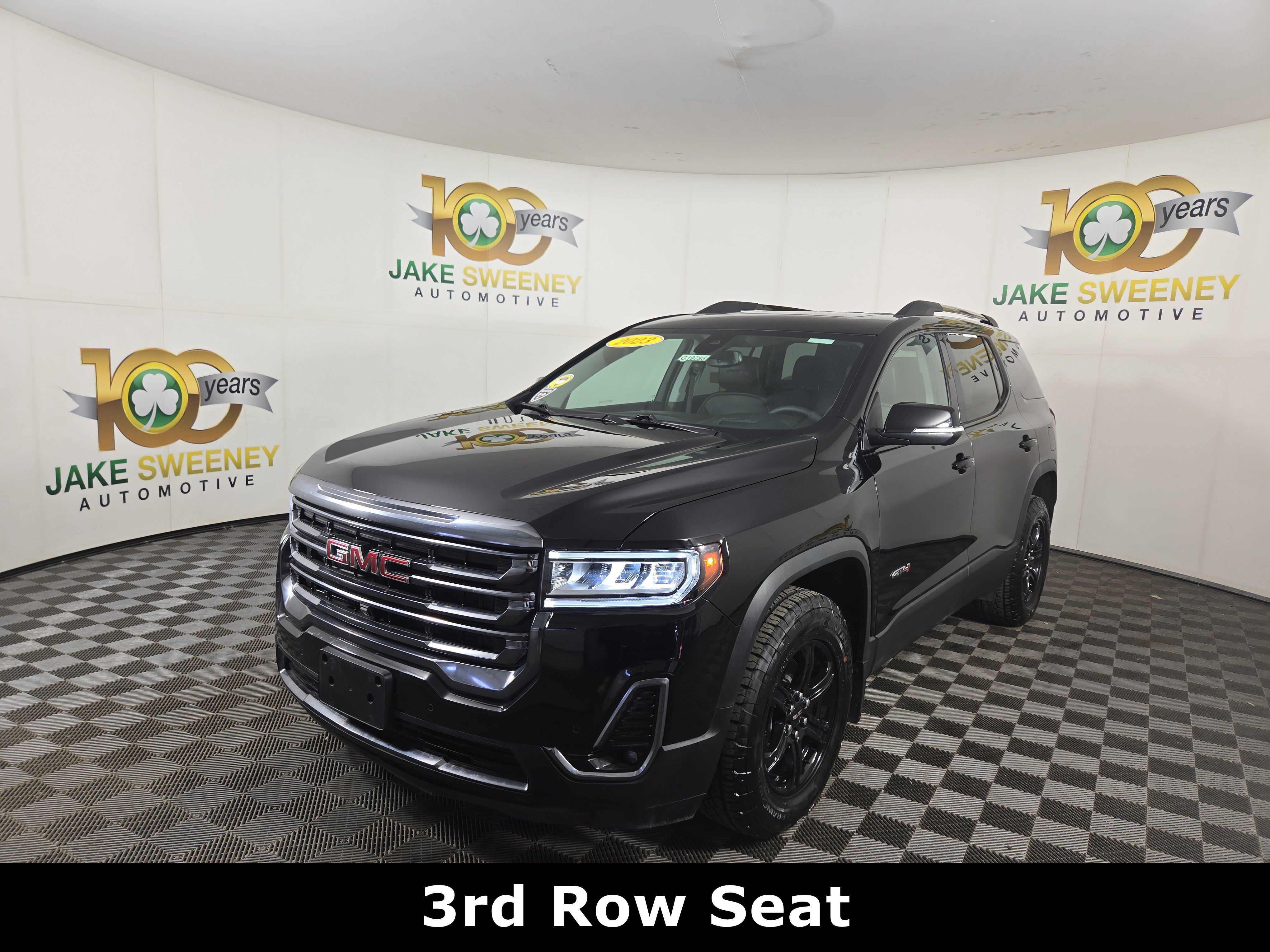 Used 2023 GMC Acadia AT4 w/ GMC Pro Grade Package image 3
