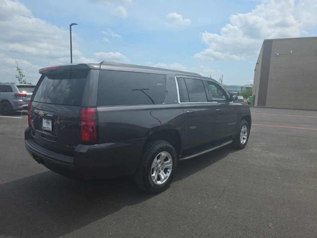 Used 2018 Chevrolet Suburban LT RWD image 5