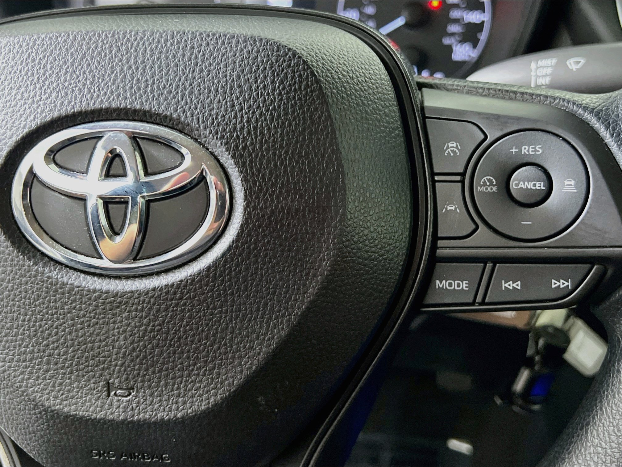 Used 2024 Toyota Corolla LE FWD image 19