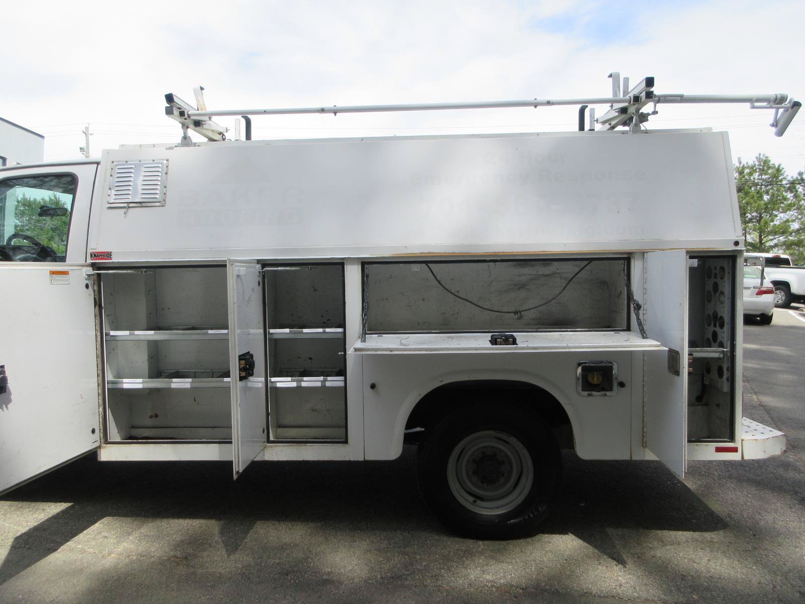 Used 2013 Ford E-350 and Econoline 350 Super Duty w/ Class I Trailer Tow Pkg RWD image 20