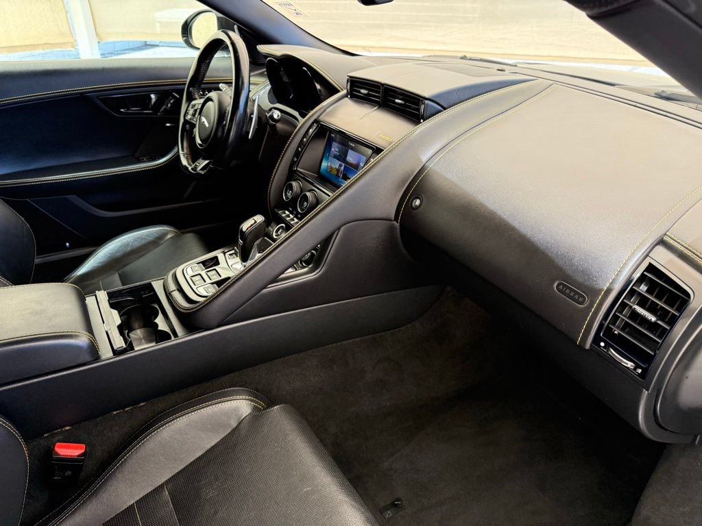 Used 2018 Jaguar F-TYPE 400 Sport RWD image 20