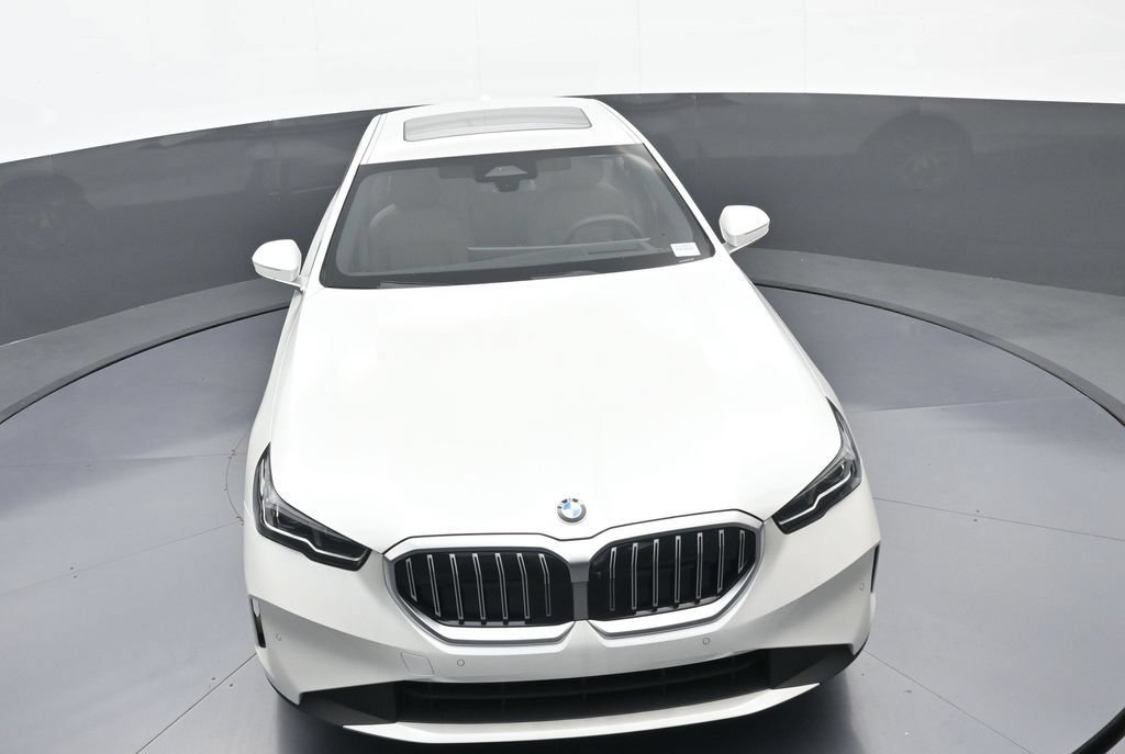 New 2027 BMW 530i xDrive w/ Premium Package AWD/4WD image 31