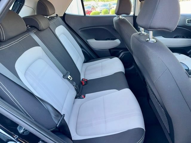 Used 2024 Hyundai Venue SEL FWD image 10