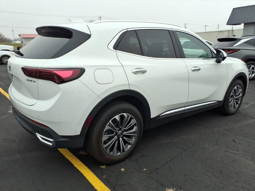 Used 2024 Buick Envision Preferred image 3