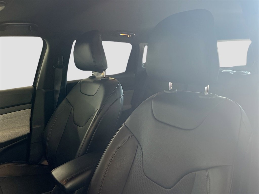 Used 2023 Jeep Compass Latitude image 30