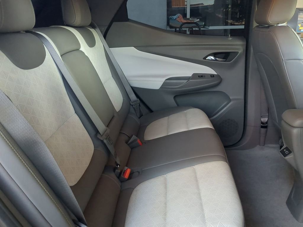 Used 2022 Chevrolet Bolt EUV Premier image 7