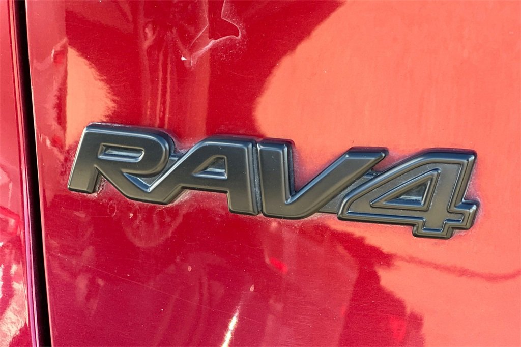 Used 2024 Toyota RAV4 LE image 27