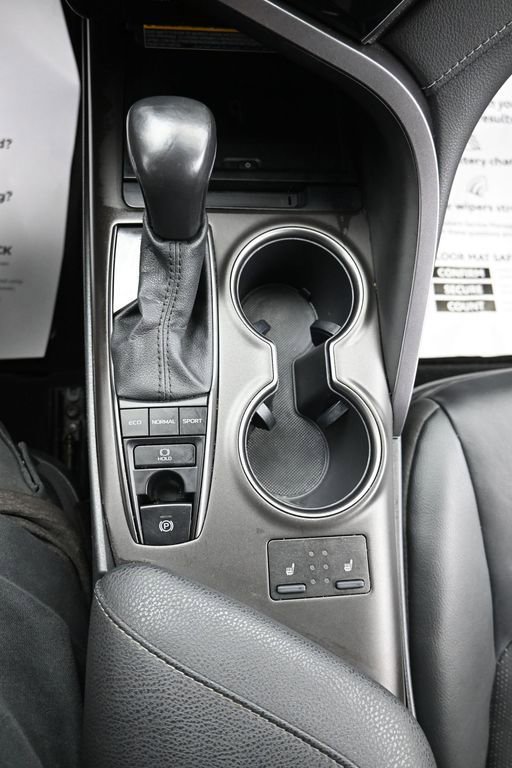 Used 2021 Toyota Camry XSE image 22
