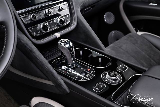 Used 2021 Bentley Bentayga Speed AWD/4WD image 36
