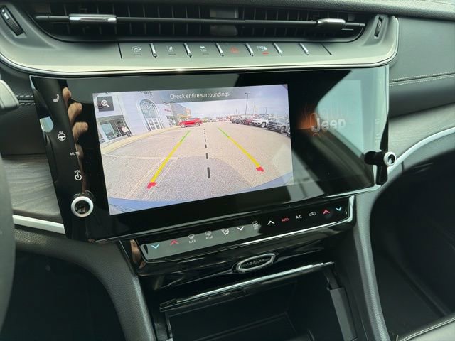 New 2026 Jeep Grand Cherokee Limited w/ Limited Altitude Package image 19