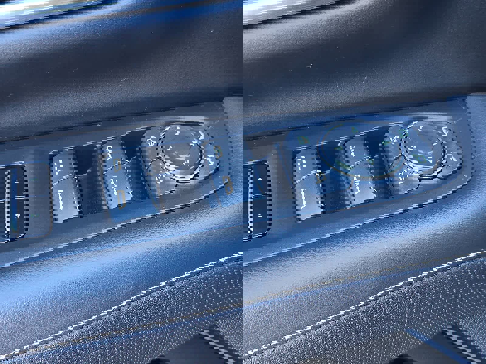 Used 2023 Chevrolet Tahoe Premier image 13