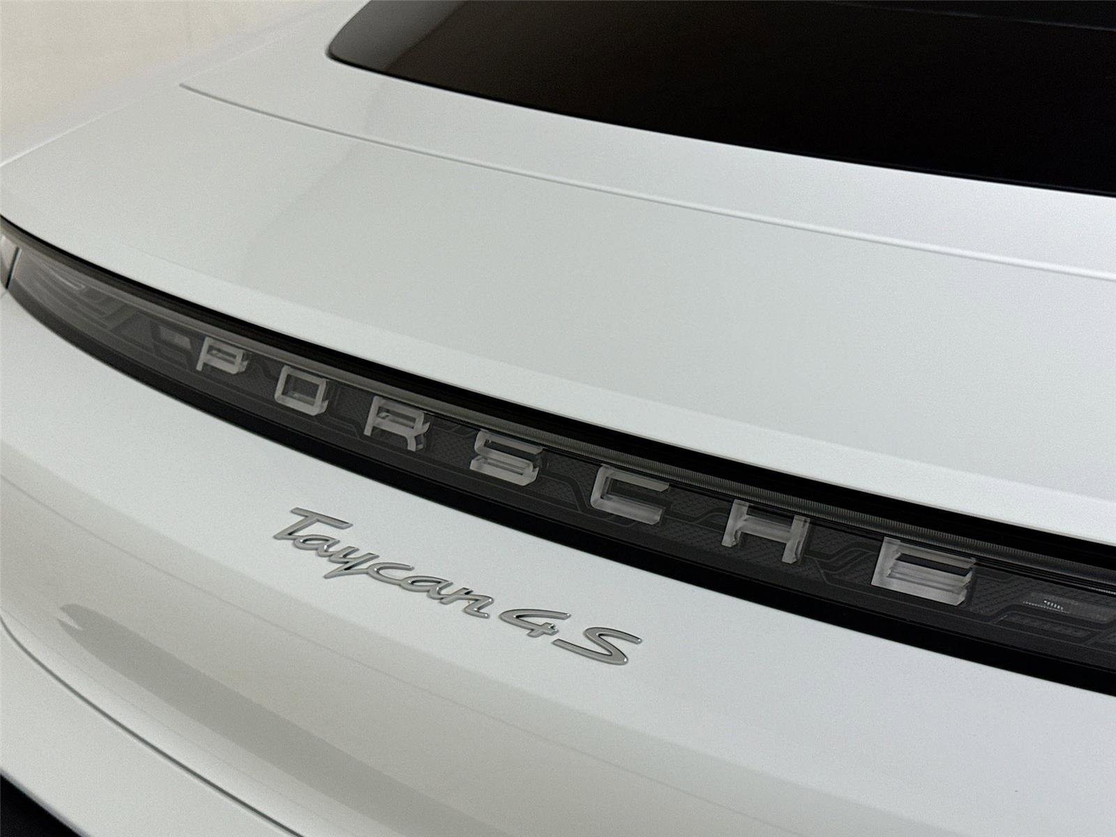 Used 2023 Porsche Taycan 4S image 37