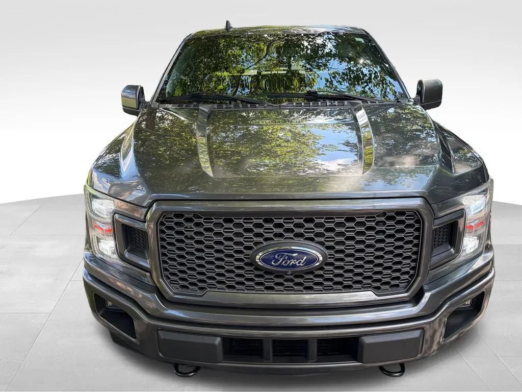 Used 2020 Ford F150 Lariat w/ Equipment Group 502A Luxury AWD/4WD image 11