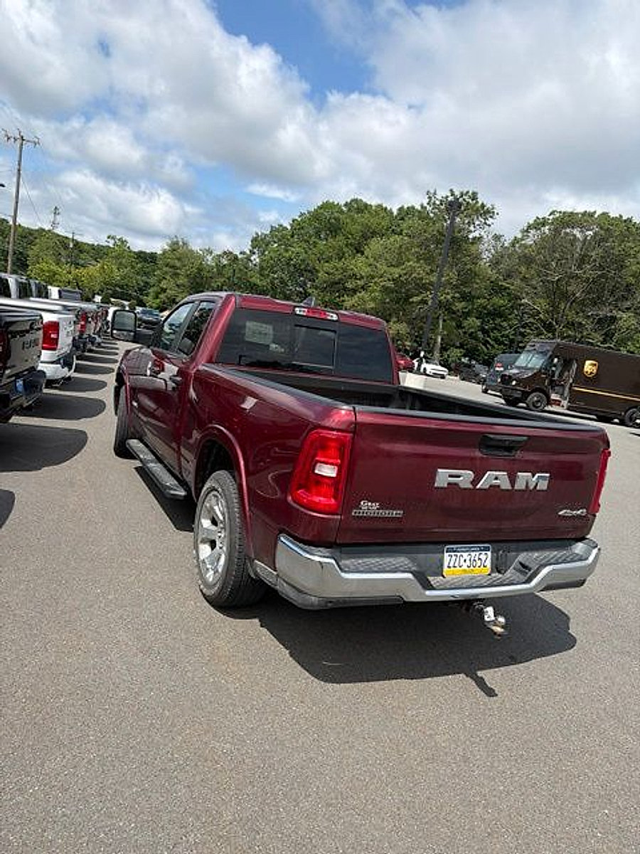 Used 2025 RAM 1500 Big Horn AWD/4WD image 11