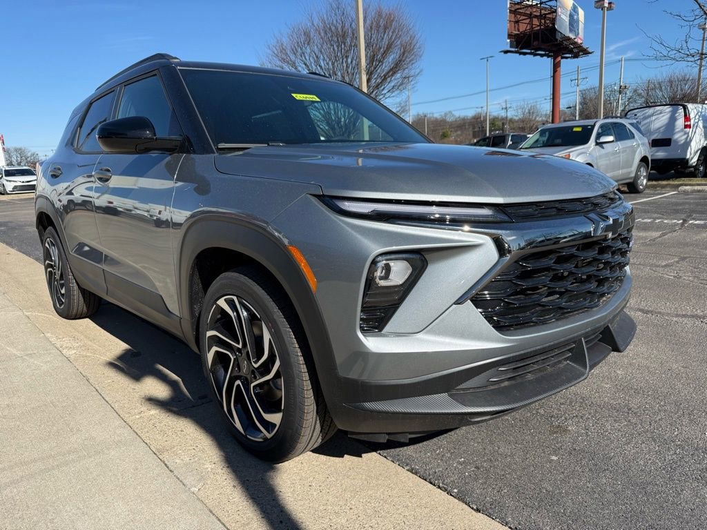 New 2026 Chevrolet TrailBlazer RS w/ Driver Confidence Package image 2